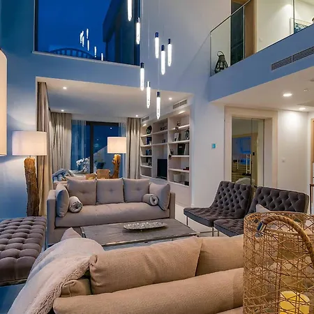 Spectacular Korcula 4 Bedrooms Korcula Grandeur Private Infinity Pool Stunning Sea Views Zrnovo