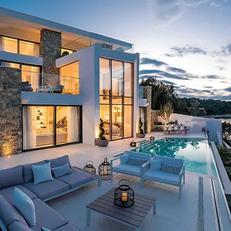 Willa Spectacular Korcula 4 Bedrooms Korcula Grandeur Private Infinity Pool Stunning Sea Views